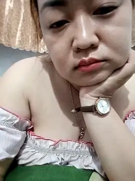 VyOanh2K online show from November 2025 05:11:01 PM