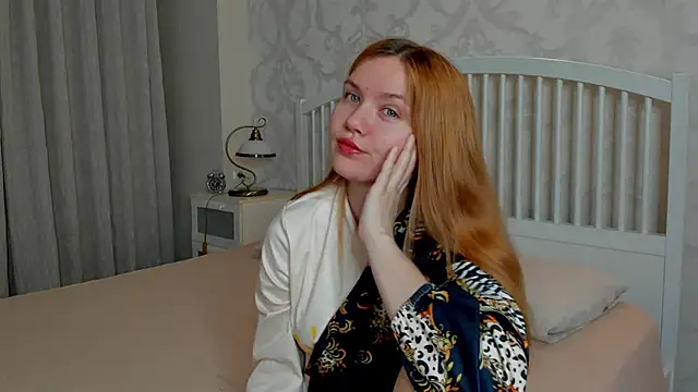 Snapshot of Eva__Lewis chatting on April 2026 04:05:02 AM Eva Lewis online show from April 2026 04:05:02 AM