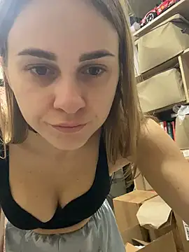 Snapshot of GraceTorrez chatting on January 2025 03:37:02 PM GraceTorrez online show from January 2025 03:37:02 PM