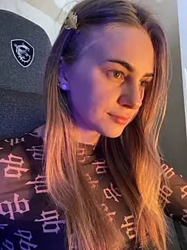 Snapshot of GraceTorrez chatting on January 2025 11:32:01 AM GraceTorrez online show from January 2025 11:32:01 AM