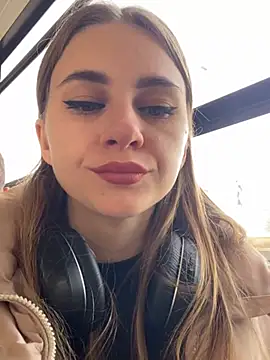 Snapshot of GraceTorrez chatting on January 2025 11:56:02 AM GraceTorrez online show from January 2025 11:56:02 AM