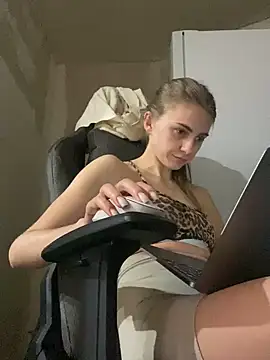 Snapshot of GraceTorrez chatting on February 2025 06:56:02 PM GraceTorrez online show from February 2025 06:56:02 PM