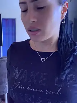 Snapshot of Sara_luna_ chatting on January 2025 07:04:01 PM Sara luna online show from January 2025 07:04:01 PM