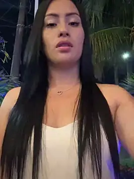 Snapshot of Sara_luna_ chatting on November 2025 01:26:01 AM Sara luna online show from November 2025 01:26:01 AM