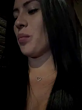 Snapshot of Sara_luna_ chatting on November 2025 01:55:02 AM Sara luna online show from November 2025 01:55:02 AM