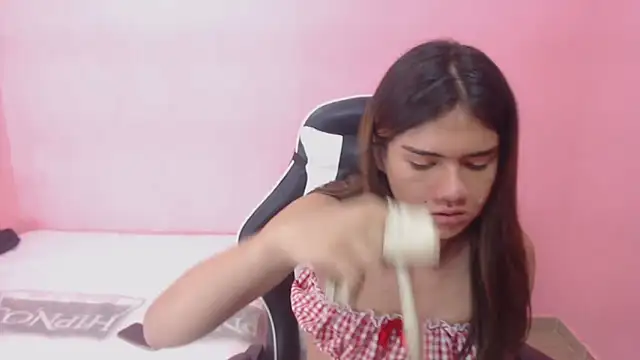 DEMI LEED online show from February 2025 11:38:02 AM