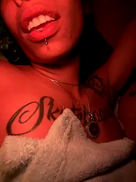 sammoura01 online show from September 2025 02:44:01 AM