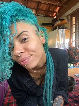 sammoura01 online show from November 2025 01:44:02 PM