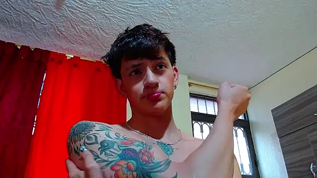 GabyThoms online show from January 2025 07:13:01 PM