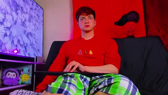 GabyThoms online show from December 2025 10:40:02 PM