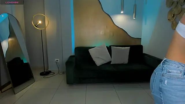 AbbyDalton online show from September 2025 05:28:01 PM