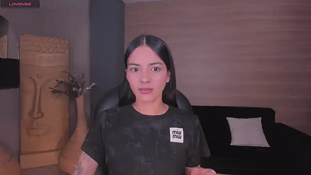 HannahJamesX online show from January 2025 06:46:01 PM