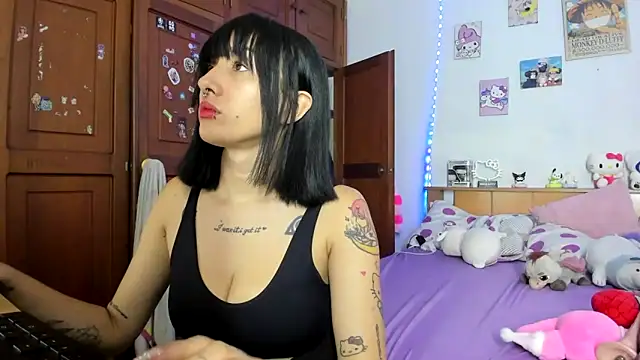 LunaDeCristall online show from September 2025 09:53:02 AM