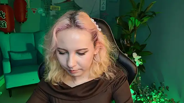 JasmineMilko online show from February 2025 08:17:01 AM