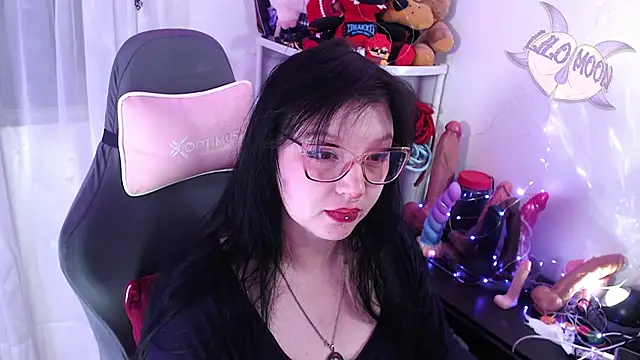 LiloMoon69 online show from February 2026 03:15:01 AM