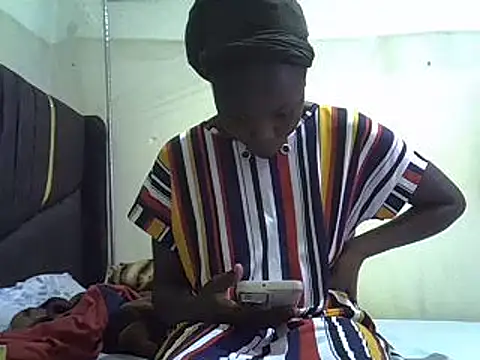 Snapshot of pretty_vivy chatting on December 2024 04:45:01 AM pretty vivy online show from December 2024 04:45:01 AM