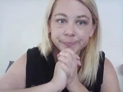 burrkitty online show from December 2024 12:23:01 AM