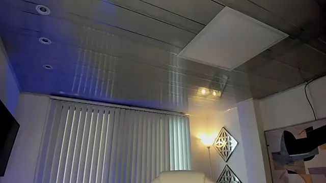 amelie jhons online show from January 2025 08:41:01 PM