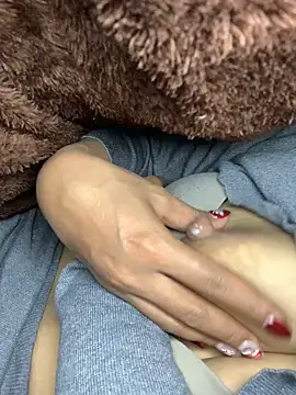 Snapshot of Zeni_fer chatting on December 2024 12:45:02 AM Zeni fer online show from December 2024 12:45:02 AM