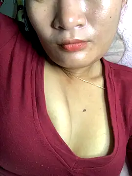 Snapshot of Zeni_fer chatting on October 2025 01:57:01 AM Zeni fer online show from October 2025 01:57:01 AM