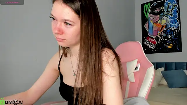 Snapshot of Nicole_Charm chatting on February 2026 12:49:01 AM Nicole Charm online show from February 2026 12:49:01 AM