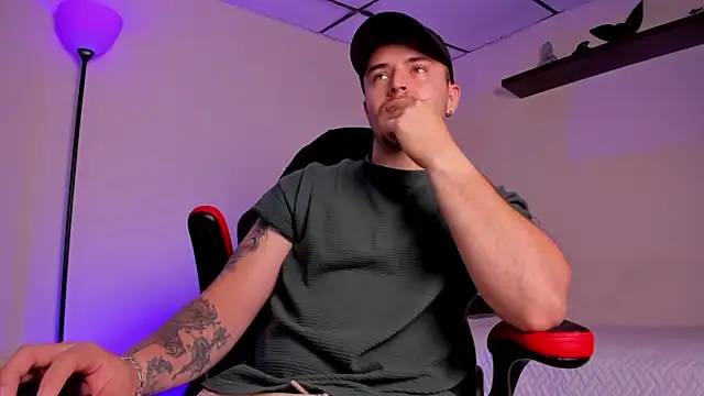 james connor2 online show from November 2025 06:40:02 PM