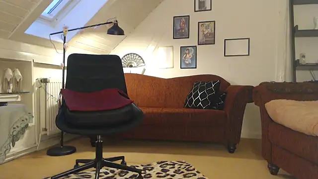 GinaBlonde online show from January 2025 03:46:01 PM