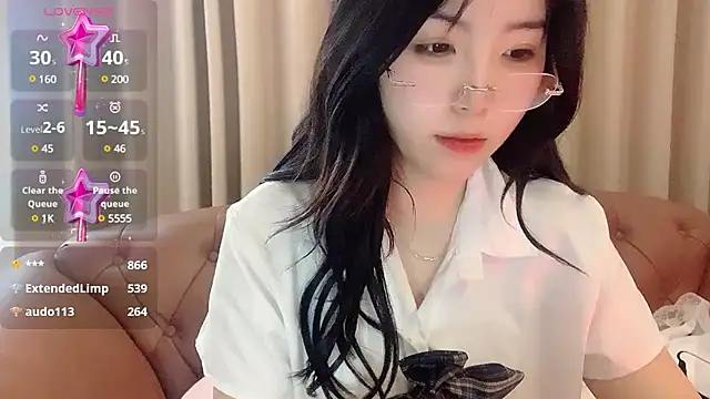 NickiBloom online show from February 2025 07:01:02 AM
