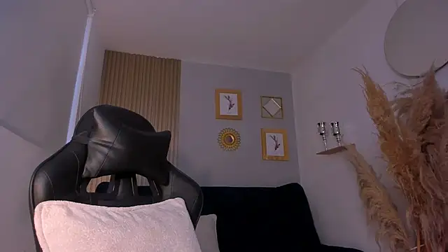 NatyFerrer  online show from October 2025 10:58:02 AM