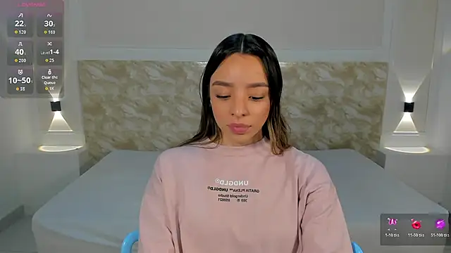 AliceRoss0 online show from October 2025 08:22:01 PM