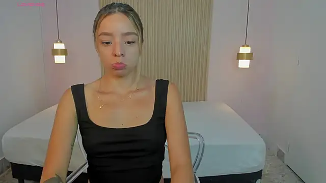 AliceRoss0 online show from July 2026 08:35:01 PM