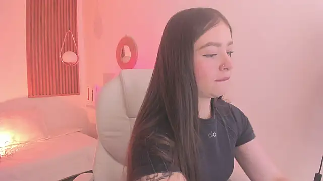 TiffanyWright online show from September 2025 01:58:01 PM