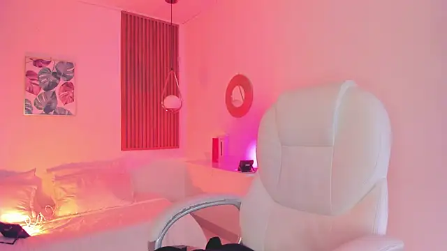 TiffanyWright online show from October 2025 12:58:01 PM