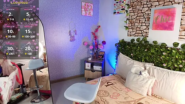 Cassie fletcher  online show from February 2025 06:44:01 PM