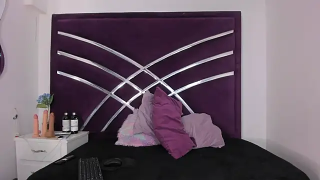 MaiteHT online show from November 2025 09:02:02 PM