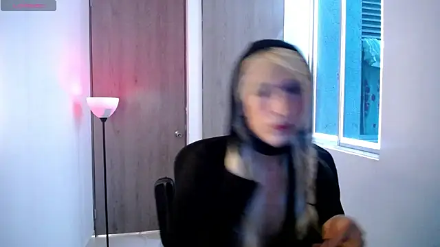jadeluu online show from February 2025 08:31:02 PM