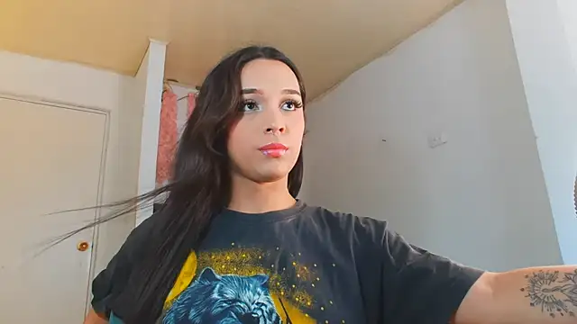 Snapshot of alexaryderr chatting on February 2026 04:21:02 PM alexaryderr online show from February 2026 04:21:02 PM