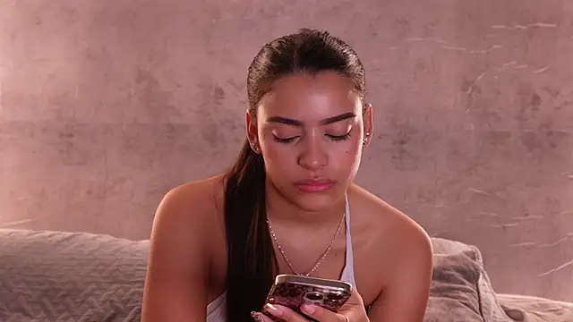 Nicky and Blake online show from December 2025 03:32:01 PM