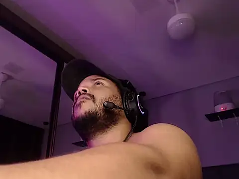 Ale Mineiro online show from March 2026 07:36:02 AM