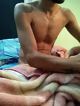 Snapshot of king_boy chatting on January 2025 07:46:01 PM king boy online show from January 2025 07:46:01 PM