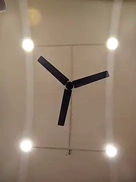 Snapshot of king_boy chatting on February 2026 07:54:01 PM king boy online show from February 2026 07:54:01 PM