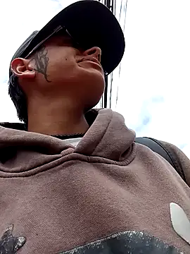 Cuervo maniaco online show from February 2025 03:56:02 PM