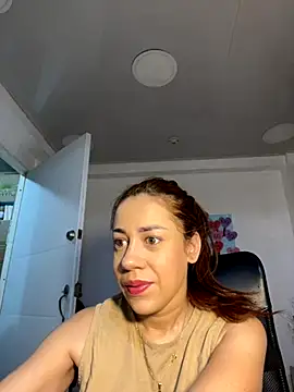 AnnbellaRosse online show from September 2025 04:17:01 PM