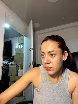 AnnbellaRosse online show from September 2025 02:33:02 PM