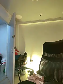 AnnbellaRosse online show from October 2025 04:40:01 PM