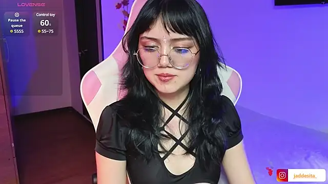 suzumi   online show from December 2024 10:16:02 PM