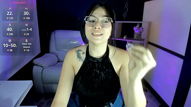TifanyWhite  online show from December 2024 10:29:01 PM