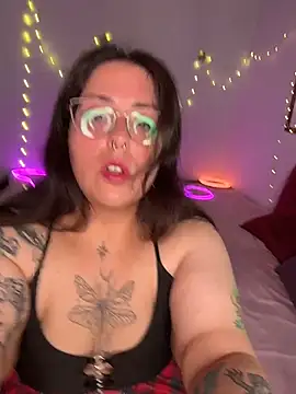 Snapshot of Mizztikaa chatting on July 2026 10:16:01 PM Mizztikaa online show from July 2026 10:16:01 PM