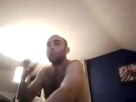 Snapshot of DrbigdickUK chatting on January 2025 12:16:02 AM DrbigdickUK online show from January 2025 12:16:02 AM