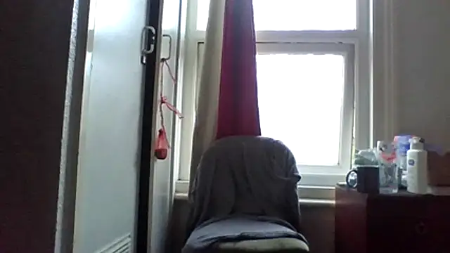 Snapshot of DrbigdickUK chatting on April 2026 06:14:02 PM DrbigdickUK online show from April 2026 06:14:02 PM